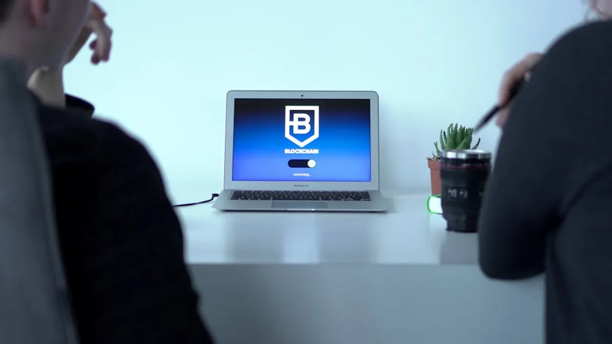What brumeblog.com Shows About How People Discover Niche Sites Online